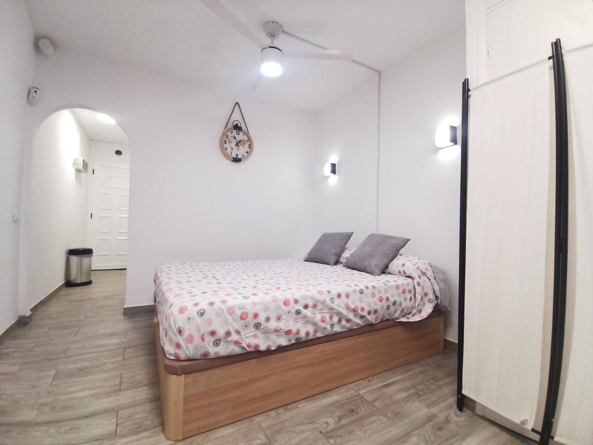 Sunny Apt With Terrace Coastal Area South Arona Arona  Buitenkant foto