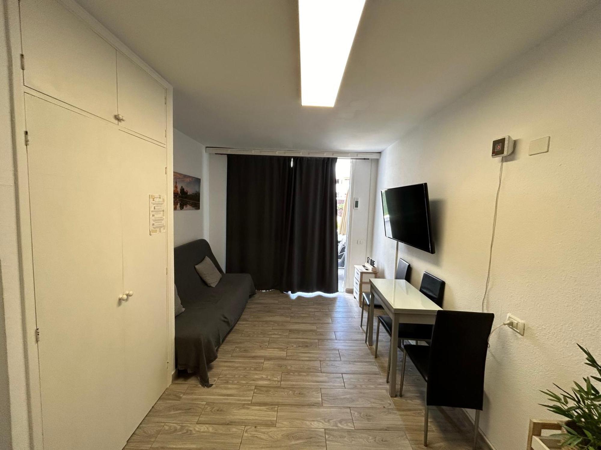 Sunny Apt With Terrace Coastal Area South Arona Arona  Buitenkant foto